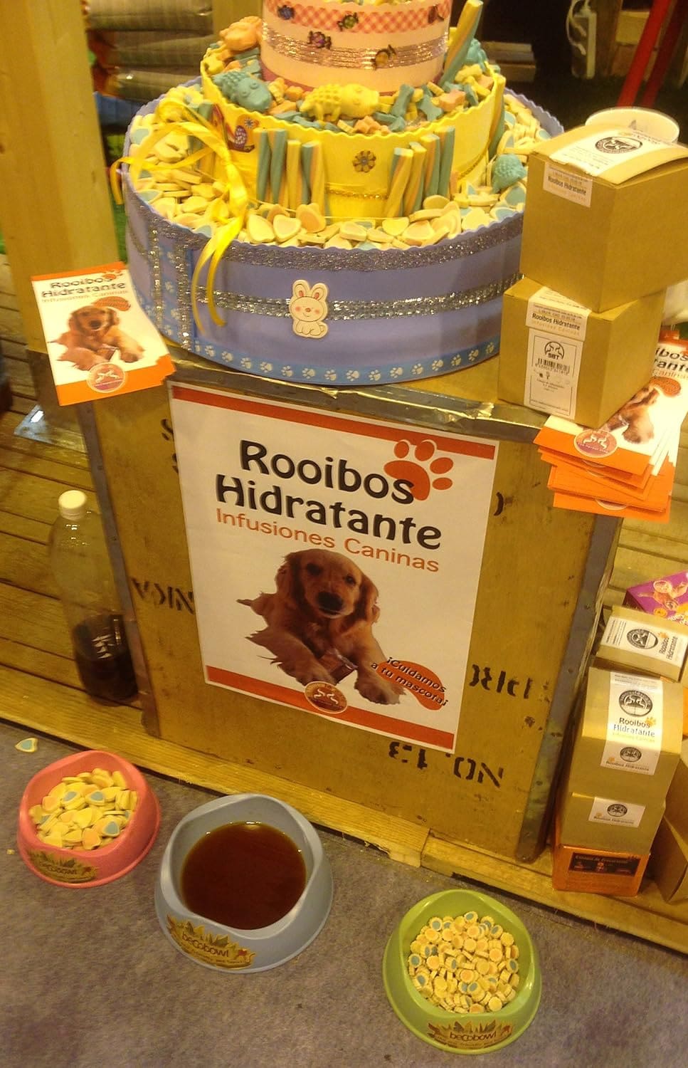 Infusión para Perros y Mascotas relajante e hidratante Lata 12 uds 2 The Flavour Shop. Tu tienda online de té, café, rooibos e infusiones SABOREATE Y CAFE THE FLAVOUR SHOP Te Rooibos Infusión Natural Hidratante Para Perros Gatos Mascotas 60 gramos cajas y boles